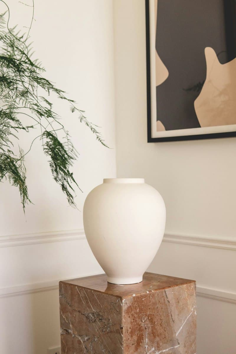 Sculptural Arch Ceramic Vase No. 4 lifestyle detail